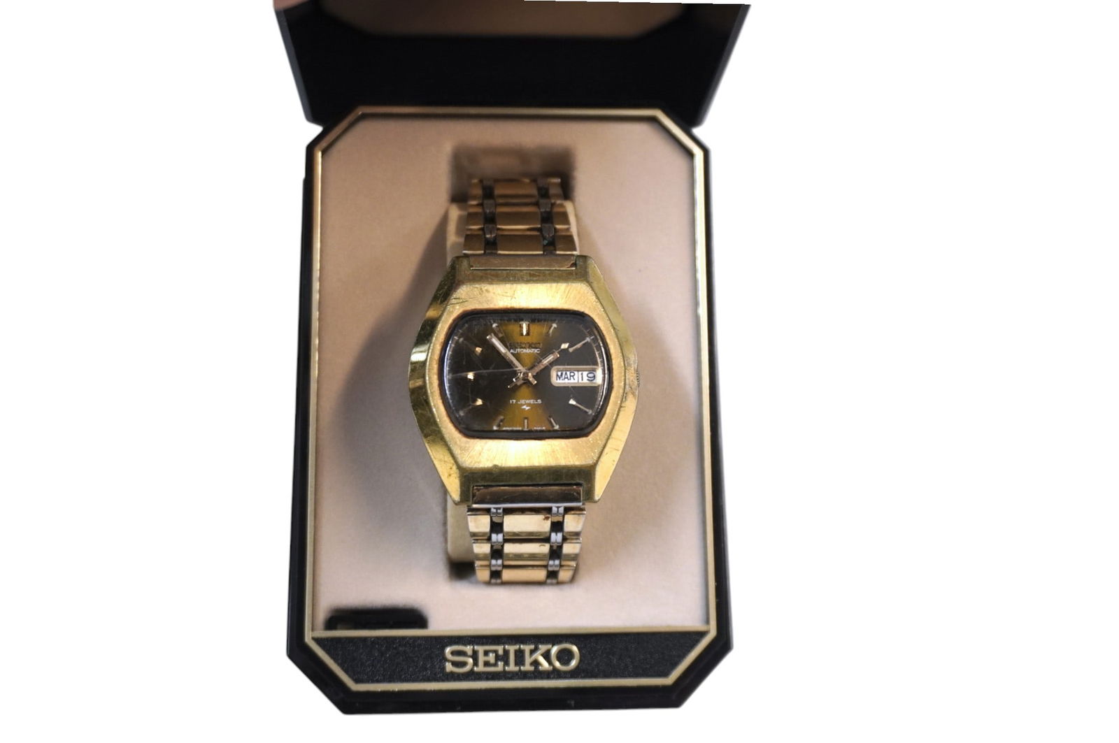 VINTAGE SEIKO AUTOMATIC MENS WATCH (1 of 3)