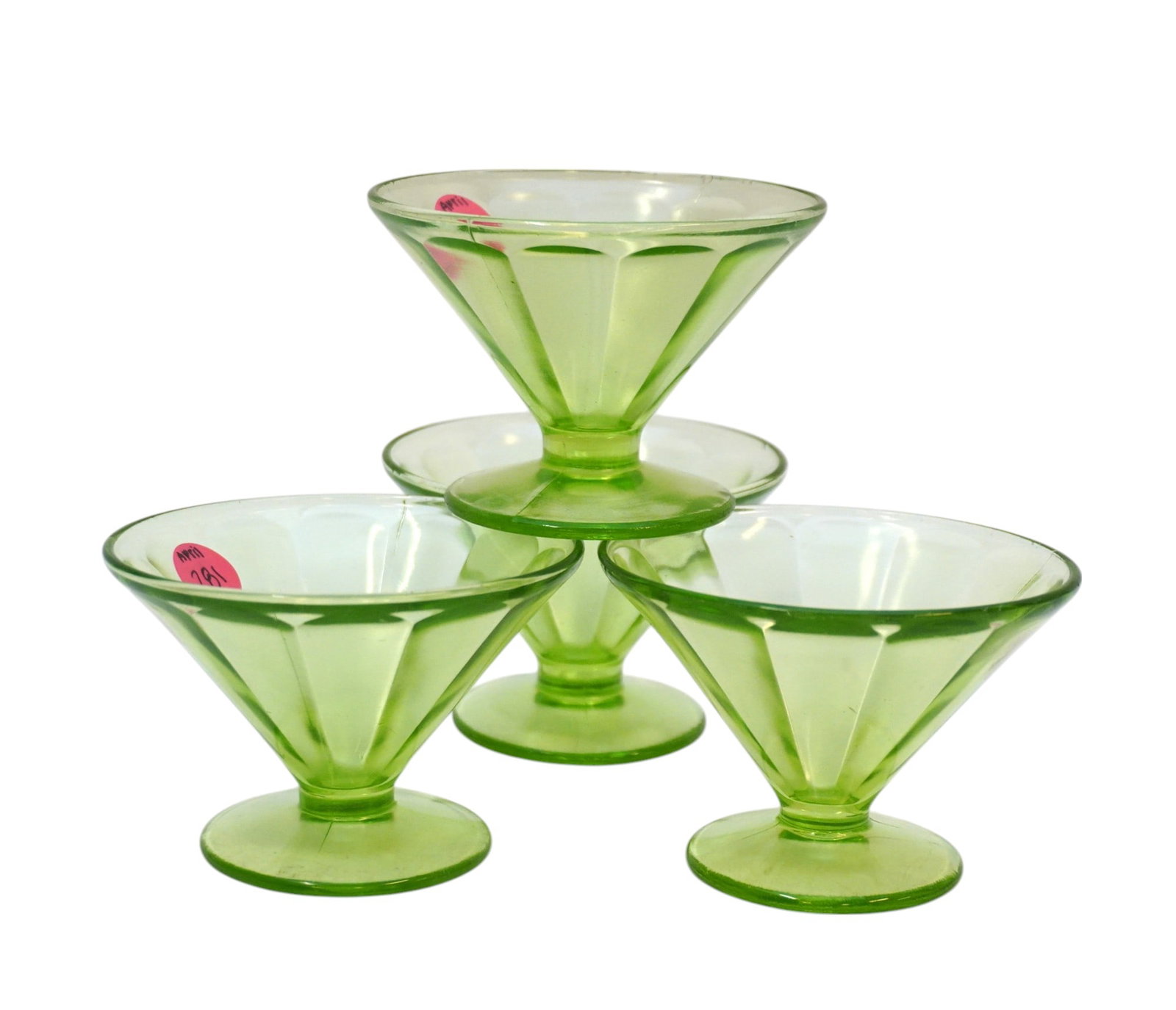 4 URANIUM FEDERAL GLASS DESSERT/ICE CREAM CUPS: 4 Uranium Federal Glass Dessert/Ice Cream Cups. Each measures about 3" x 4" in dia. Total lot weight is 1 lb 7 oz.