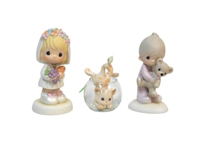 PRECIOUS MOMENTS AND JONATHAN AND DAVID LOT - 3 PIECES