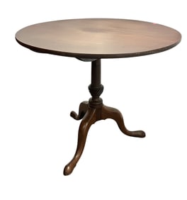 ANTIQUE QUEEN ANNE TILT TOP TEA TABLE