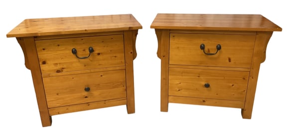 PAIR OF OAK MISSION STYLE NIGHTSTANDS