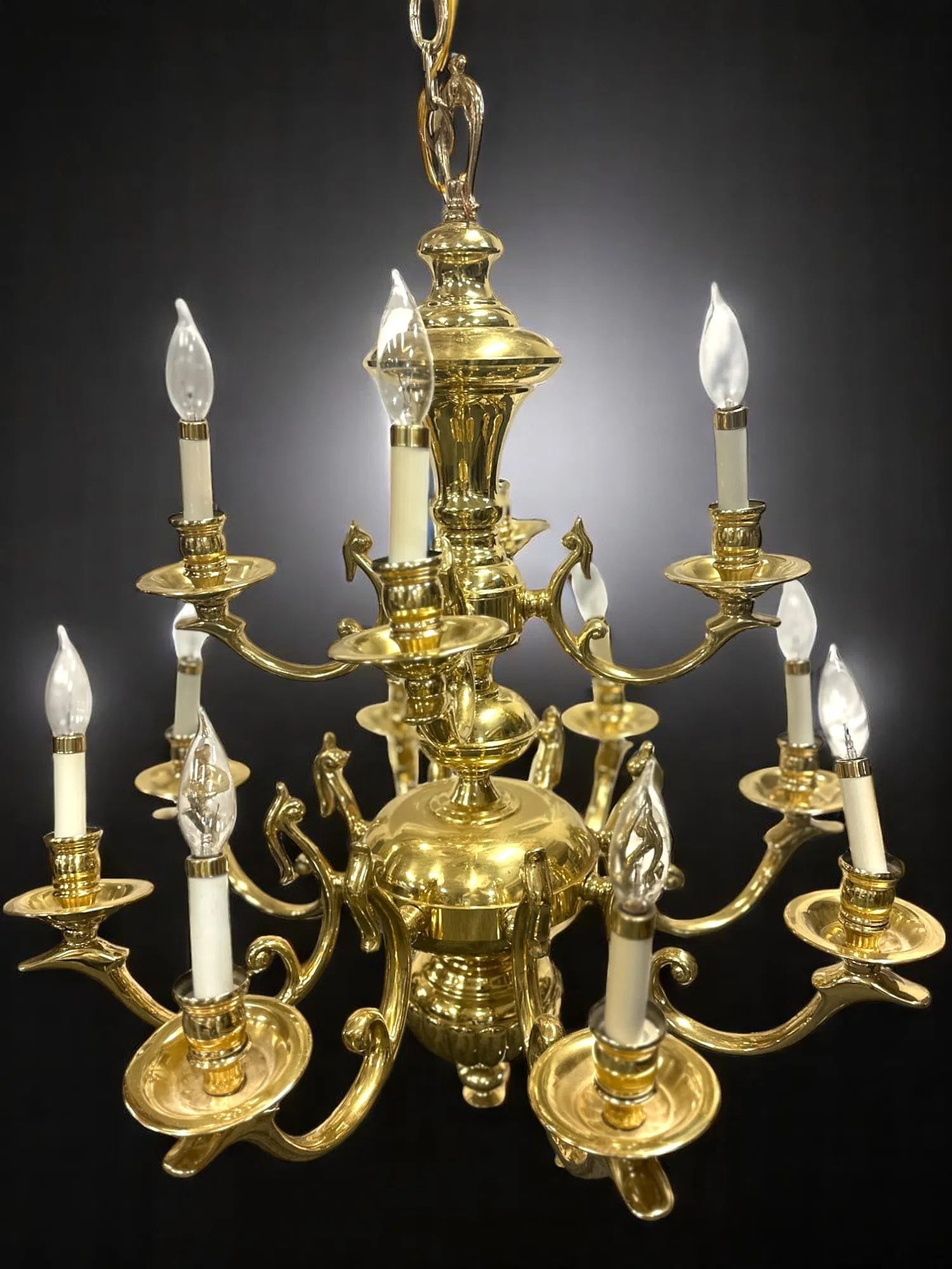 LARGE VINTAGE SOLID BRASS 12 ARM CHANDELIER (1 of 2)