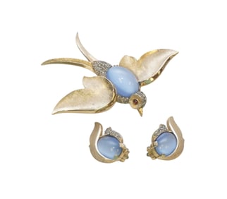 RARE CROWN TRIFARI JELLY BELLY ALFRED PHILIPPE BIRD BROOCH AND EARRINGS