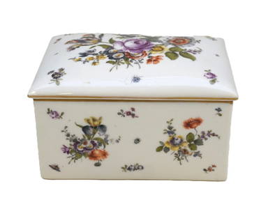 MEISSEN PORCELAIN LARGE HAND PAINTED BOX: Meissen Porcelain Large Hand Painted Box. Florals. Inside lid also painted. Measures 6 1/4"x4 1/2"x4". Weight 2 lbs 8 oz. Provenance: Gippy Plantation, Avenue of Oaks, Berkeley County, SC.