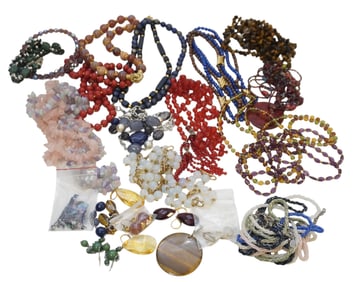 LARGE LOT OF GEMSTONE AND BEAD JEWELRY - 39 PIECES