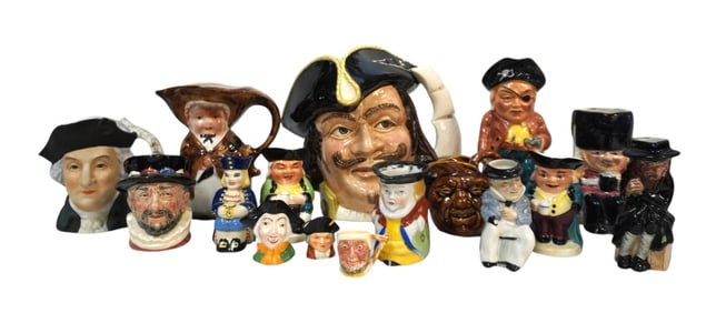 A COLLECTION OF 16 TOBY JUGS/ CHARACTER MUGS