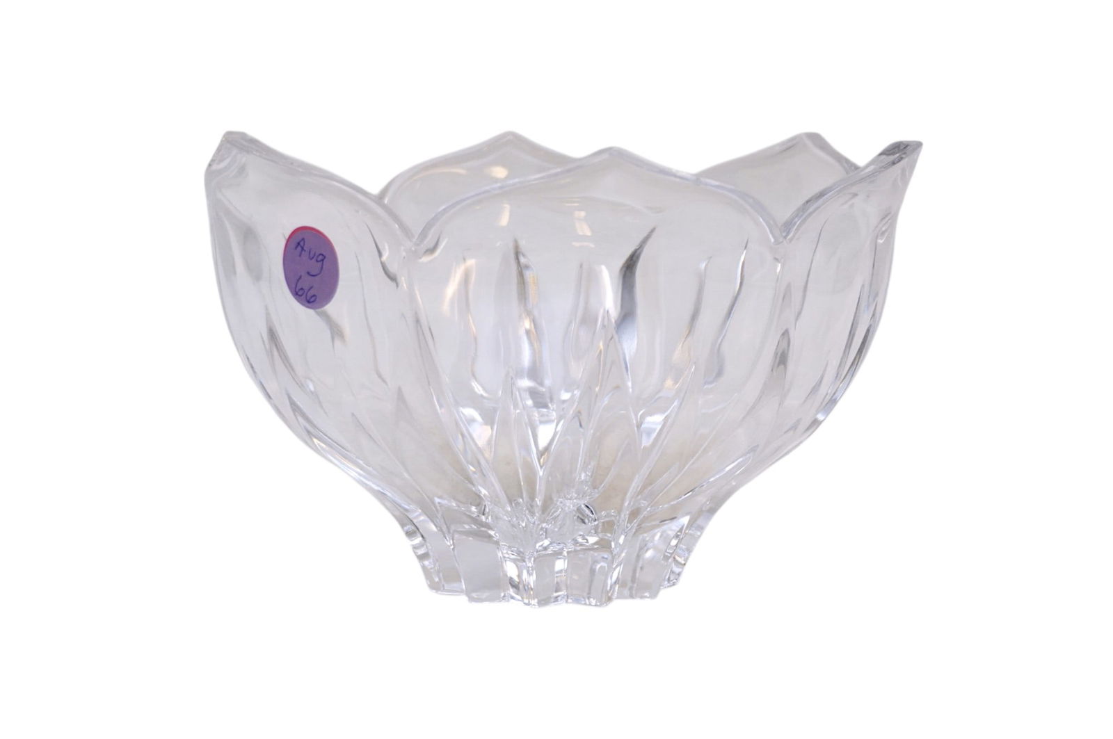 GORHAM LOTUS GLASS BOWL: Gorham Glass Lotus Bowl 8"x8"x4.75". Weight 3 lbs