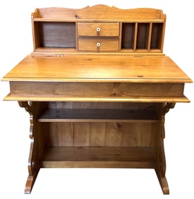 1940s PENNSYLVANIA PINE LIFT TOP VANITY / DESK