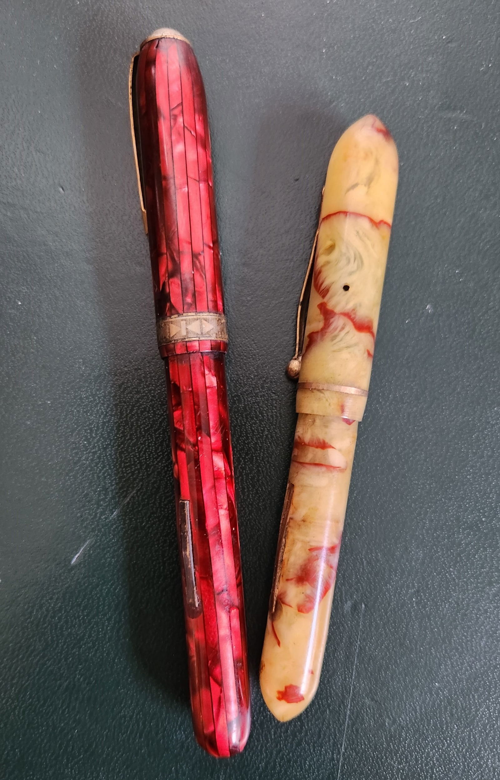 2 VINTAGE BAKELITE / CELLULOID FOUNTAIN PENS (1 of 3)