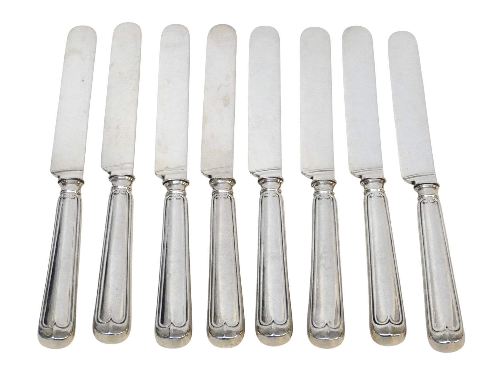 8 CHARLESTON SC COIN SILVER FIDDLE THREAD BUTTER KNIVES (1 of 2)
