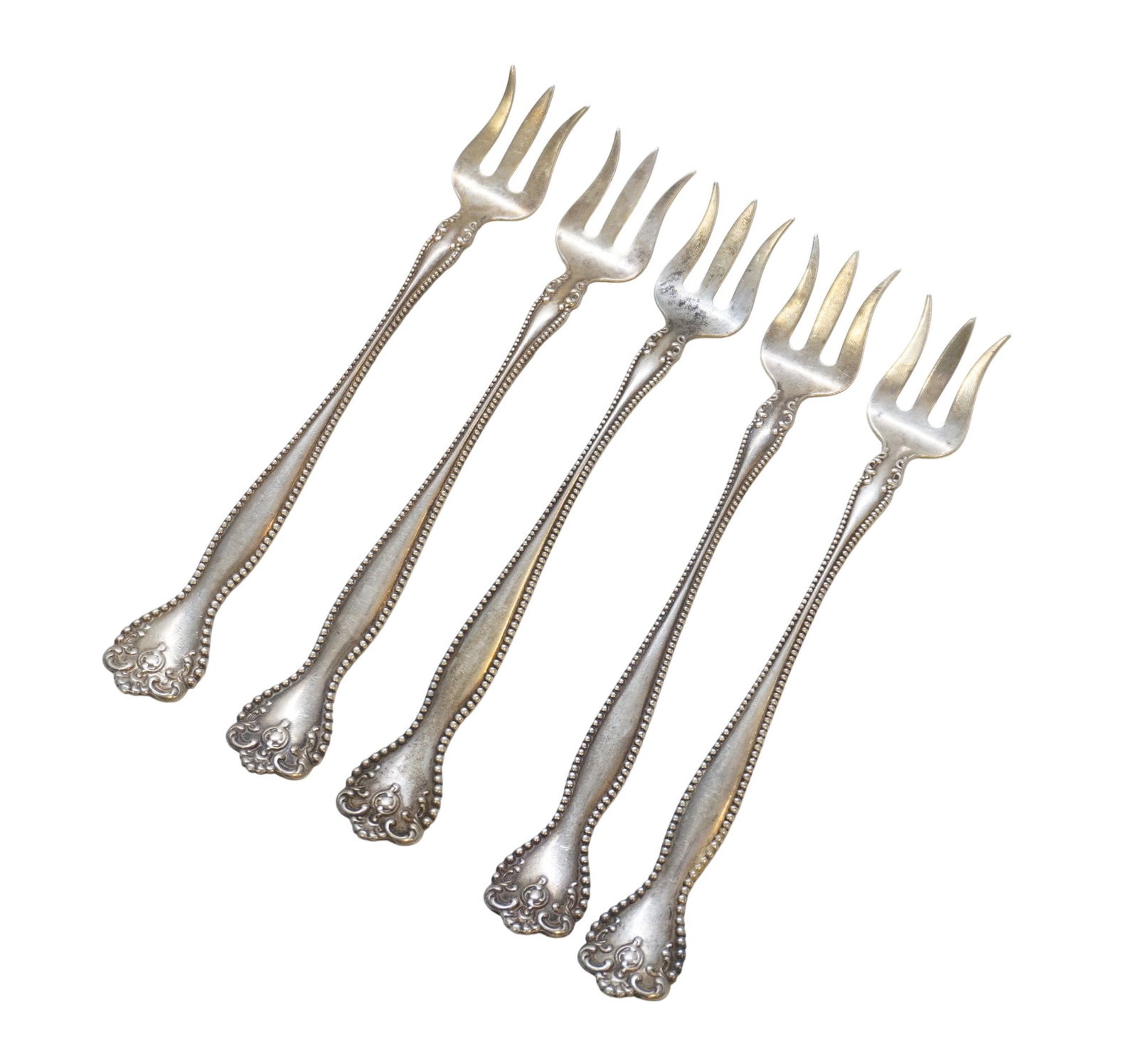 5 ANTIQUE STERLING SILVER OYSTER FORKS (1 of 4)