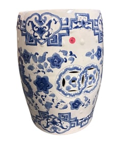 BLUE & WHITE CHINOISERIE GARDEN STOOL