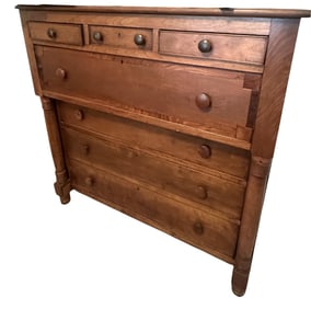 ANTIQUE CHEST OF DRAWERS