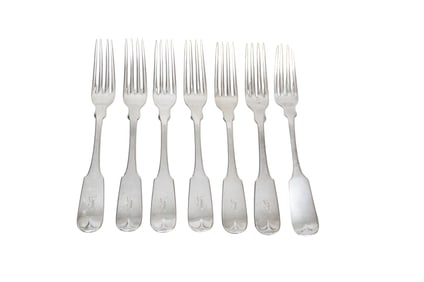 7 CHARLESTON SC COIN SILVER FIDDLE THREAD DINNER FORKS