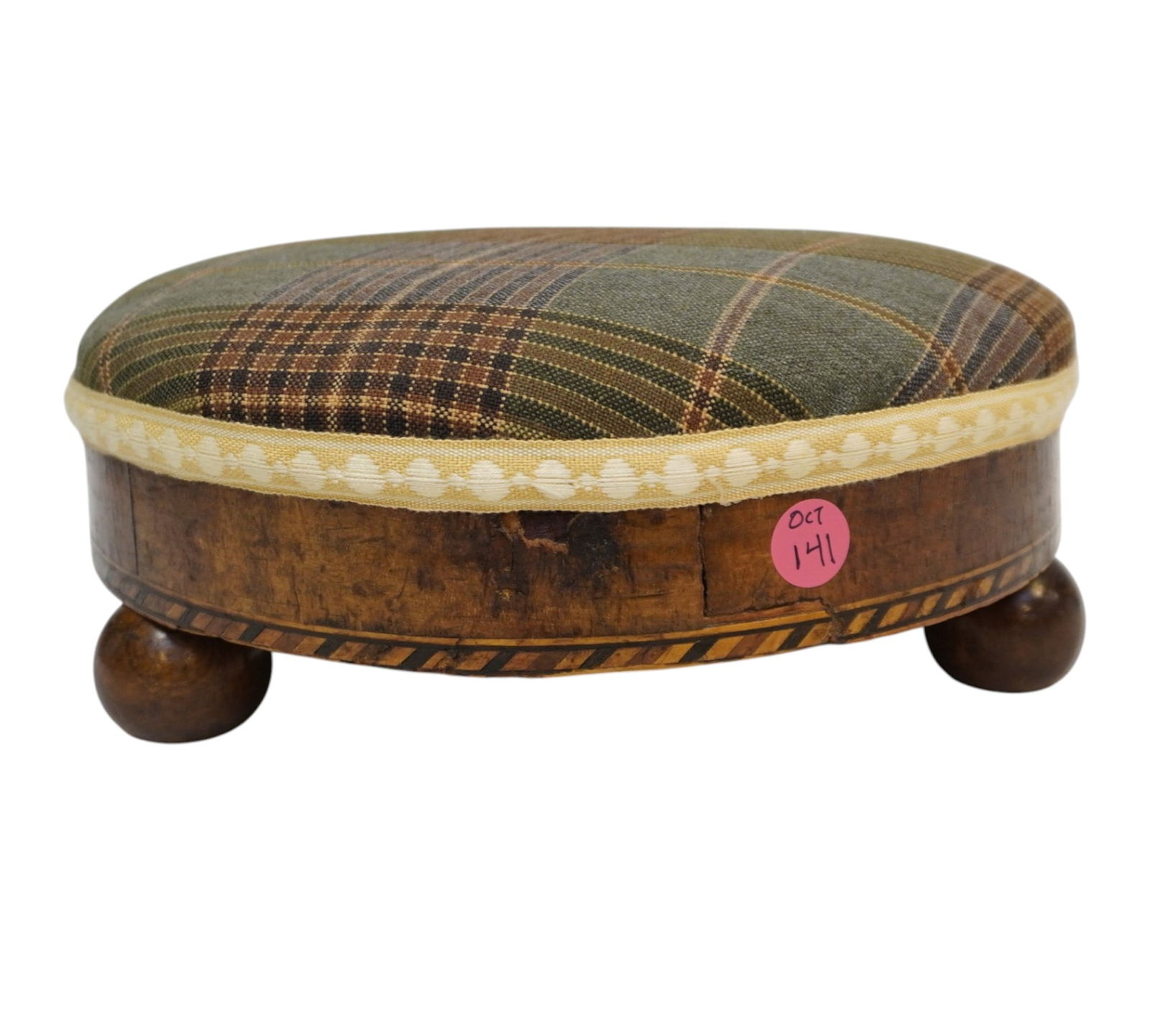 ANTIQUE TUNBRIDGE WALNUT FOOTSTOOL (1 of 7)