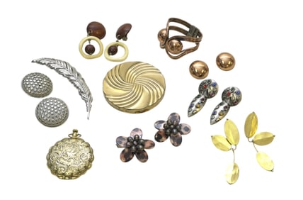 10 PC VINTAGE COSTUME JEWELRY & COMPACTS