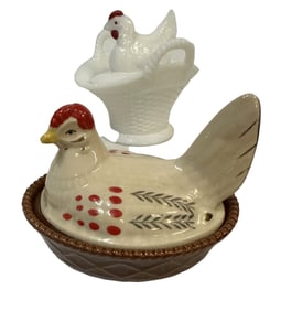 WESTMORELAND MILK GLASS HEN & VINTAGE CERAMIC HEN ON NEST