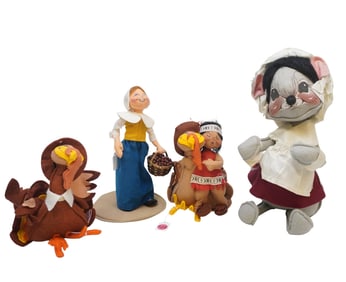 4 VINTAGE ANNALEE THANKSGIVING DOLLS