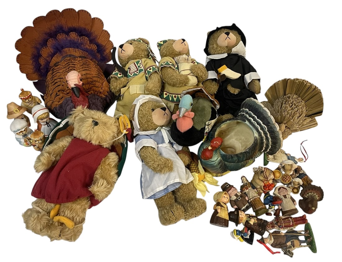 THANKSGIVING/FALL DECORATIONS BOX LOT (1 of 4)