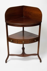GEORGIAN MAHOGANY CORNER WASHSTAND