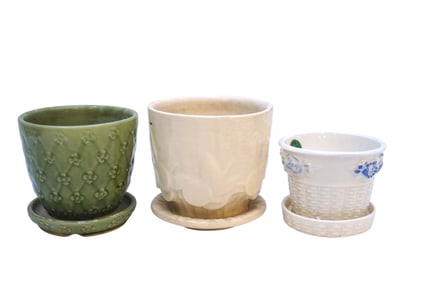 3 VINTAGE SHAWNEE AND MCCOY POTTERY FLOWER PLANTERS