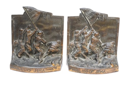 WWII USMC IWO JIMA BOOKENDS 1947 TRU-ART