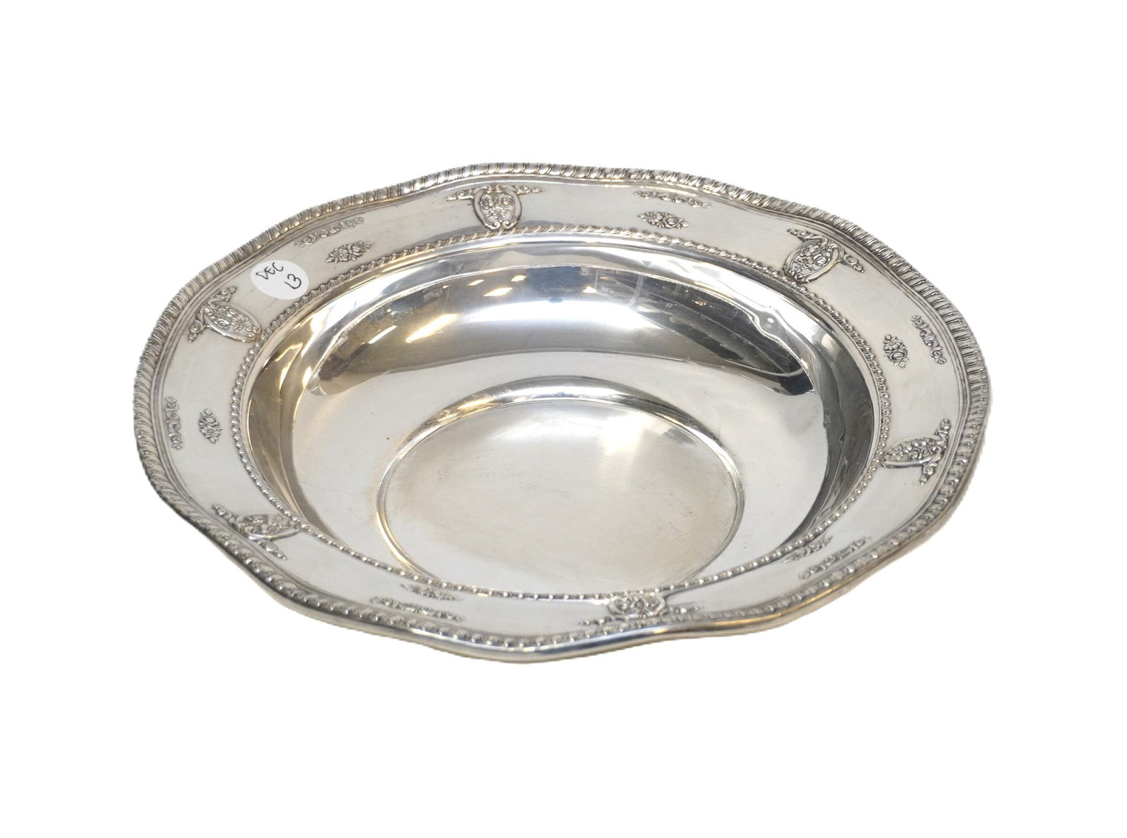 WALLACE STERLING SILVER ROSE POINT BOWL (1 of 4)