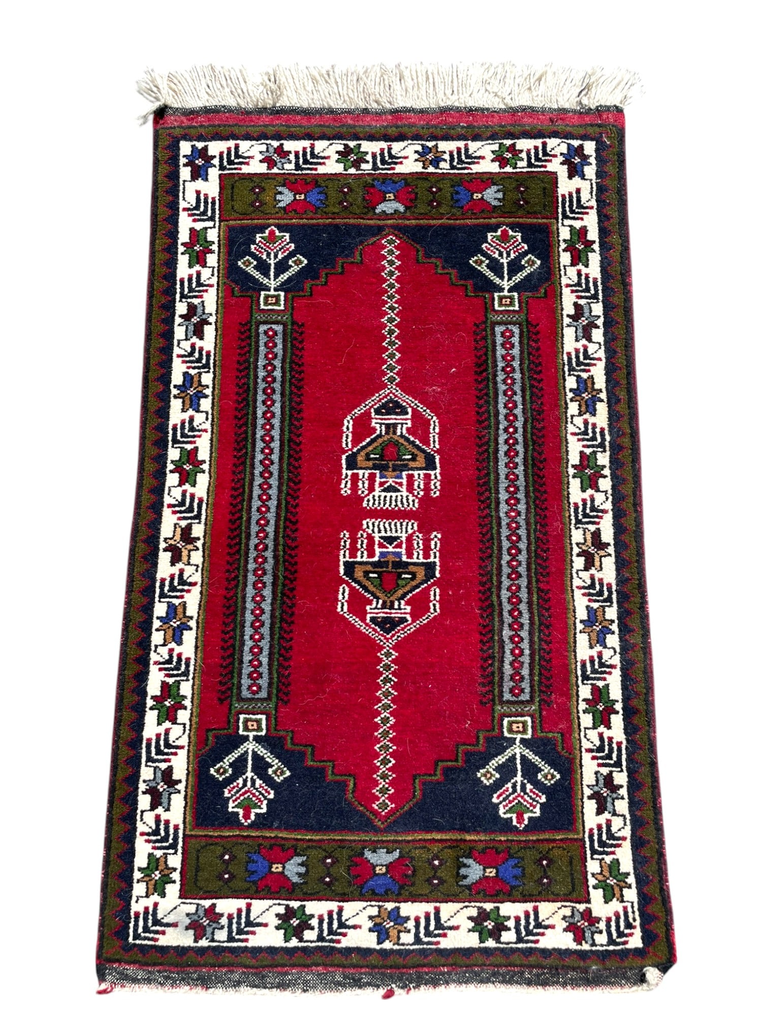 VINTAGE HAND KNOTTED TURKISH RUG (1 of 4)