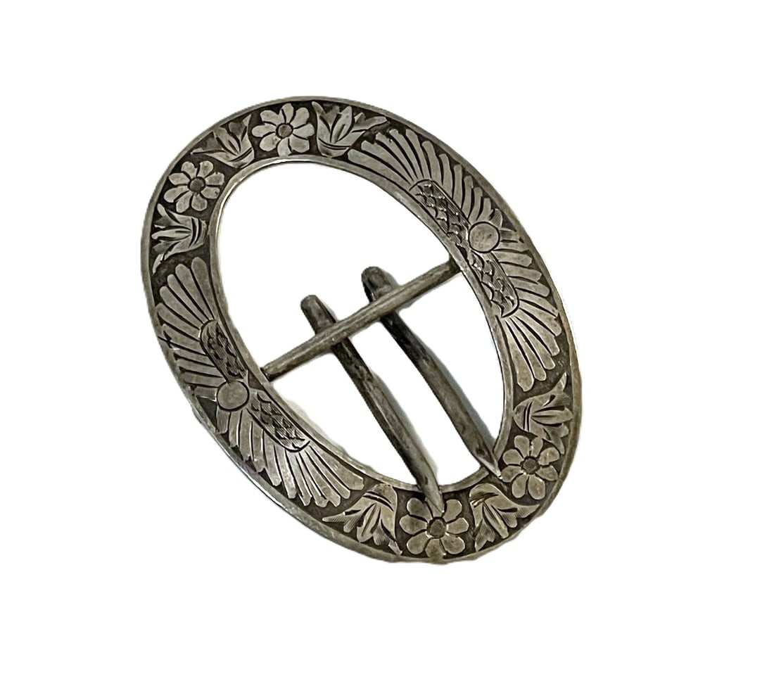 STERLING ART NOUVEAU EGYPTIAN REVIVAL BELT BUCKLE: This Large Sterling Silver Belt Buckle is intertwined with flowing papyrus flowers and leaves. The top and the bottom of the buckle is decorated with a spread out winged beetle. Classic Egyptian Reviv