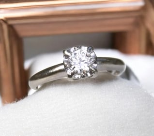 14K DIAMOND ENGAGEMENT RING SZ 6.75