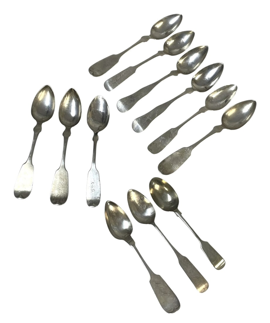 12 ANTIQUE AMERICAN COIN SILVER SPOONS (1 of 4)