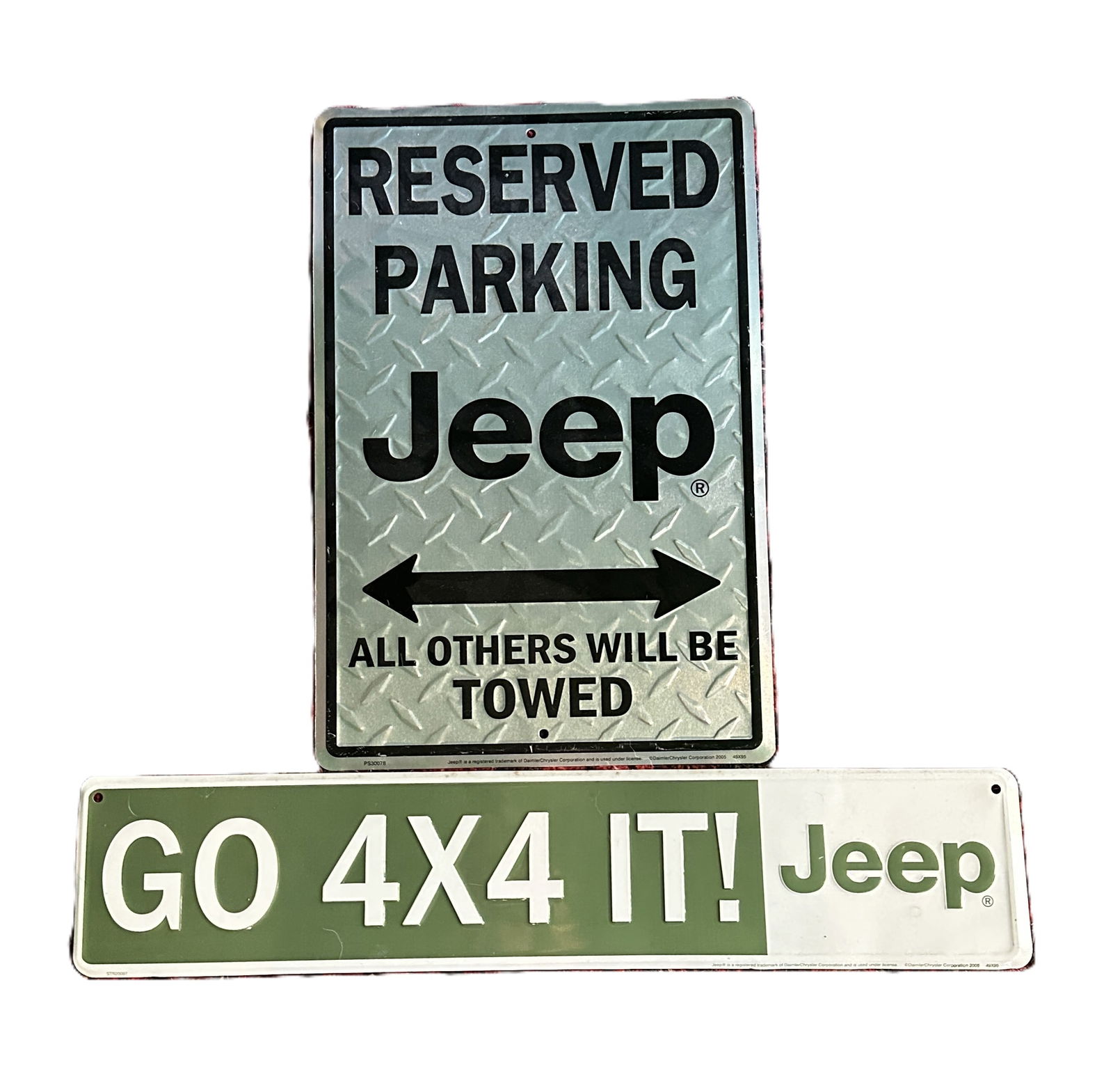 PAIR OF VINTAGE STYLE METAL JEEP SIGNS (1 of 1)