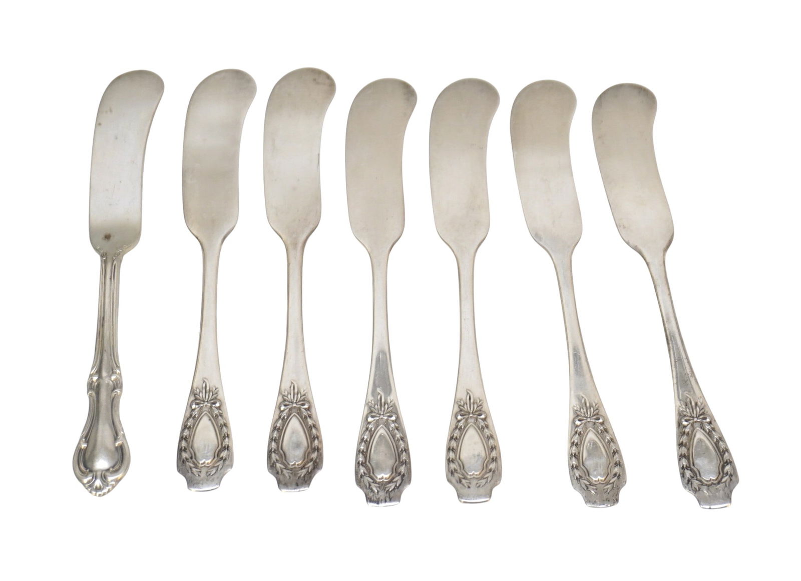7 ANTIQUE c 1900 STERLING SILVER BUTTER PADDLES (1 of 2)