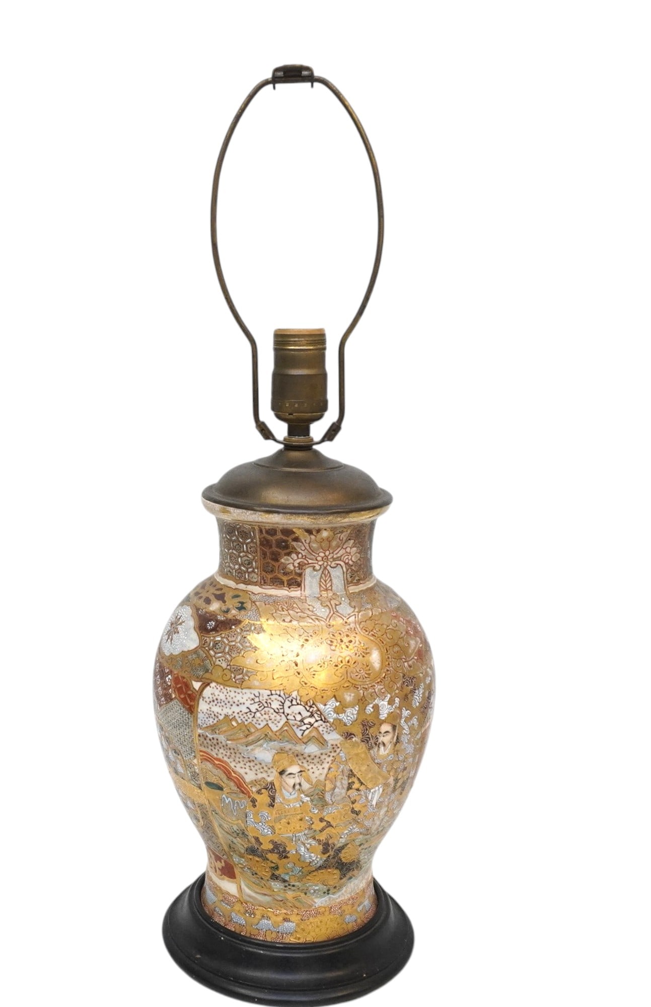 ANTIQUE 19TH C JAPANESE SATSUMA VASE / LAMP: Antique 19th c Japanese Porcelain Satsuma Vase, electrified and mounted as lamp, Measures 7"x7"x15" without harp. Weight 5 lbs 3 oz. Provenance: Gippy Plantation, Avenue of Oaks, Berkeley County, Sout