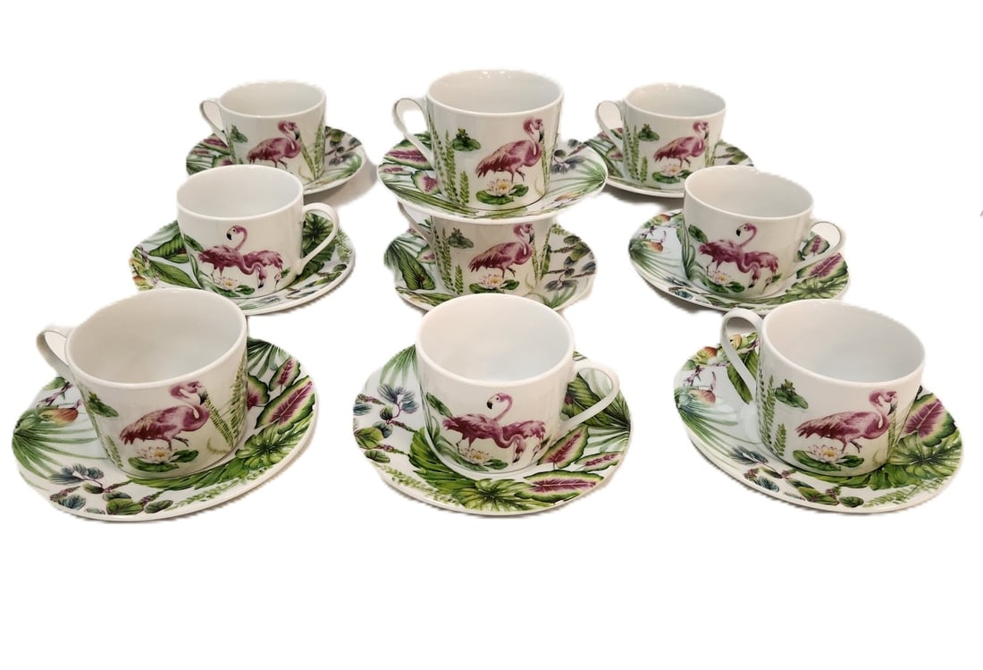 10 FLAMINGO TROPICAL CUPS & SAUCERS (1 of 4)
