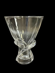 MID CENTURY SIGNED STEUBEN CRYSTAL SWIRL FLOWER VASE