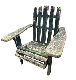 VINTAGE ADIRONDACK CHILDREN'S CHAIR