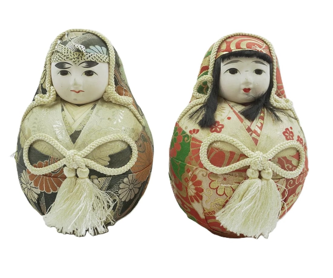 VINTAGE PAIR OF JAPANESE HIME-DARUMA DOLLS (1 of 3)