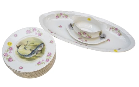 ANTIQUE AUSTRIAN HAND PAINTED PORCELAIN FISH SET