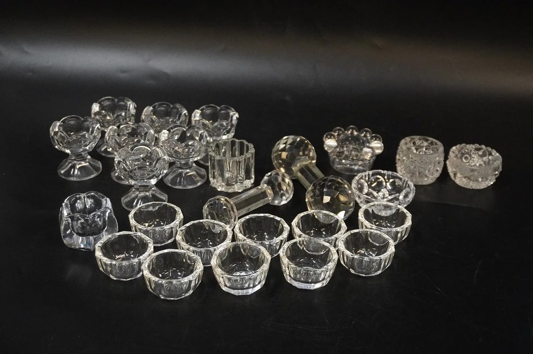 25 pc ANTIQUE & VINTAGE SALT DIPS & KNIFE RESTS (1 of 5)