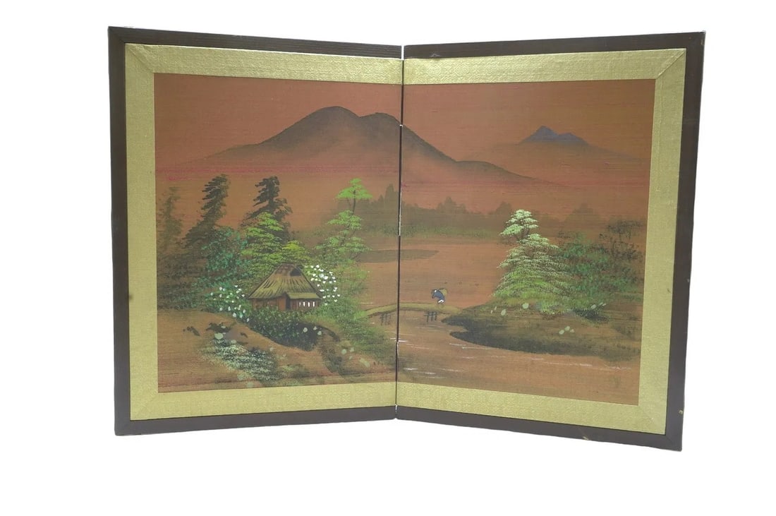 JAPANESE MID CENTURY HAND PAINTED FOLDING SCREEN TABLETOP (1 of 3)