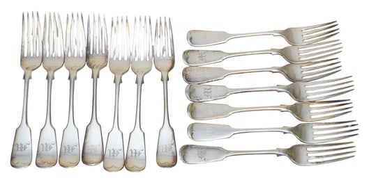 14 ANTIQUE JOHN ROUND & SON FIDDLE TIPPED FORKS EP