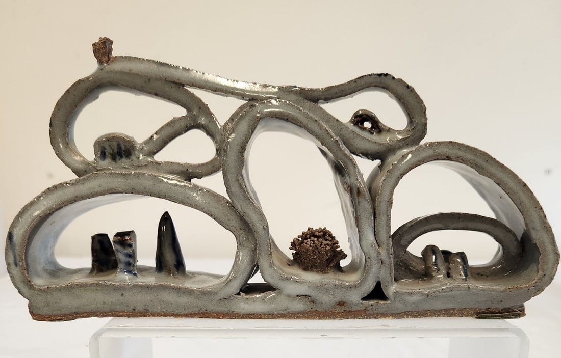 STUDIO ART MID-CENTURY POTTERY ABSTRACT SCULPTURE BY JOHN MORRIS (1 of 3)