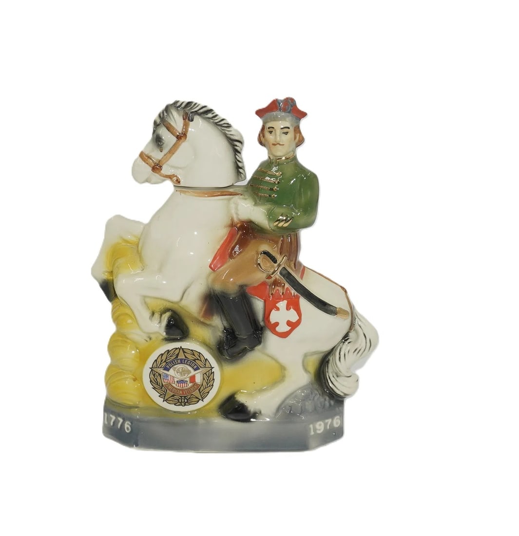 VINTAGE 1976 POLISH LEGION AMERICAN VETERANS DECANTER: Vintage 1976 Polish Legion American Veterans National Convention Decanter. Measures 10" x 8" x 3", weighs 2 lbs 5 oz.**In house shipping available on this lot** If you win this lot, please select self