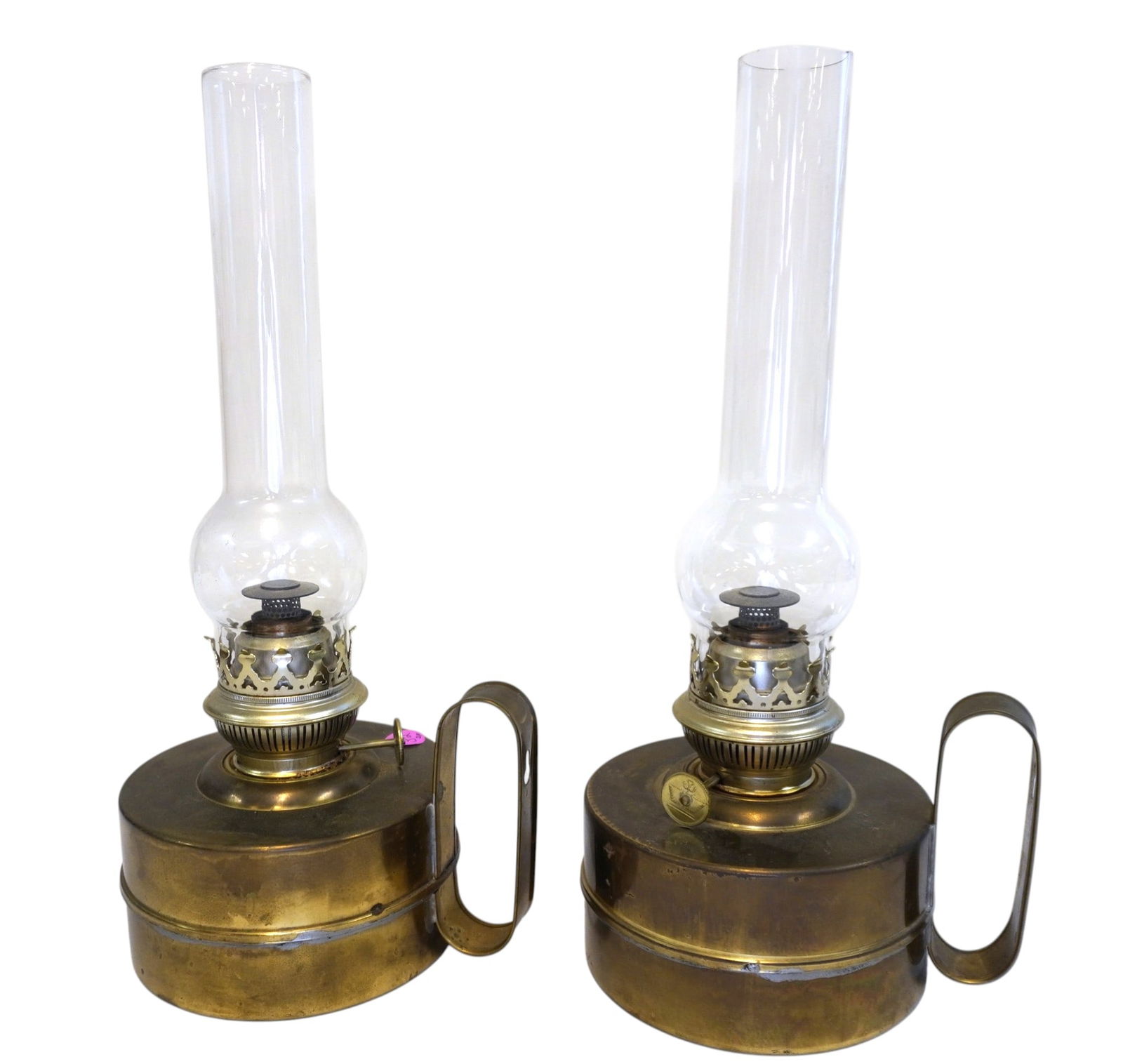 PAIR OF ANTIQUE BRASS OIL LAMPS (1 of 5)