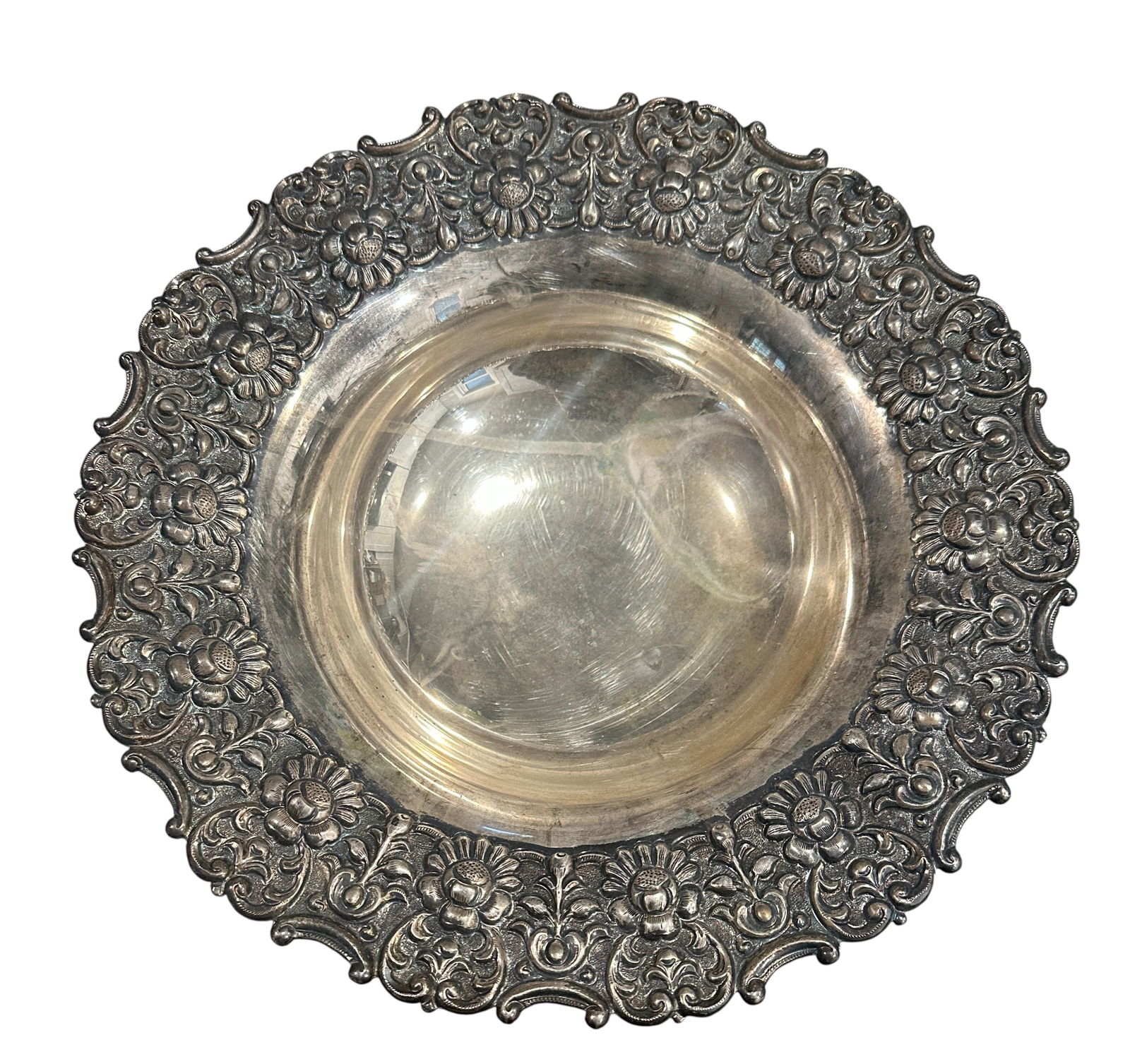 ORNATE SILVERPLATE REPOUSSE FLORAL SERVING BOWL (1 of 2)