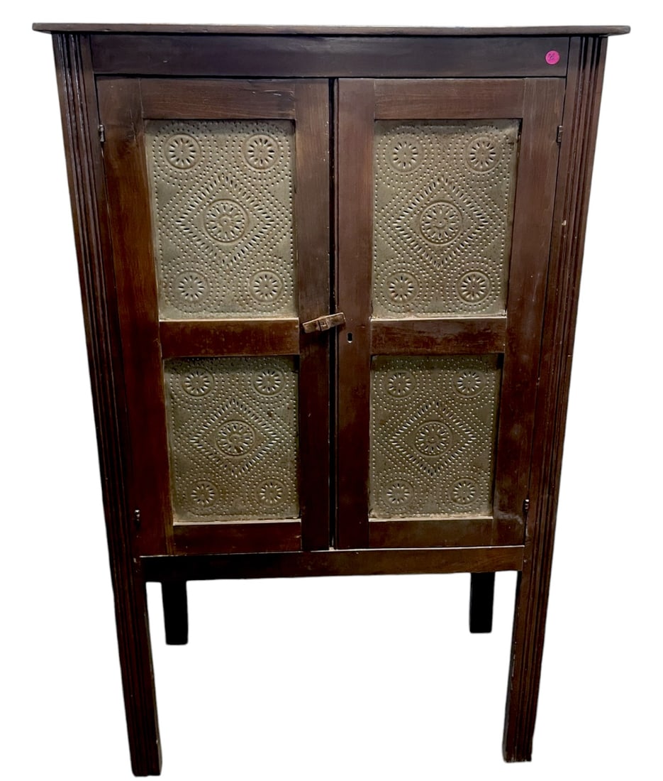 4 PANEL PUNCHED TIN PIE SAFE ANTIQUE (1 of 5)