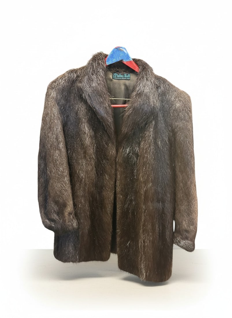 PIELES TELL BROWN BEAVER FUR JACKET (1 of 1)