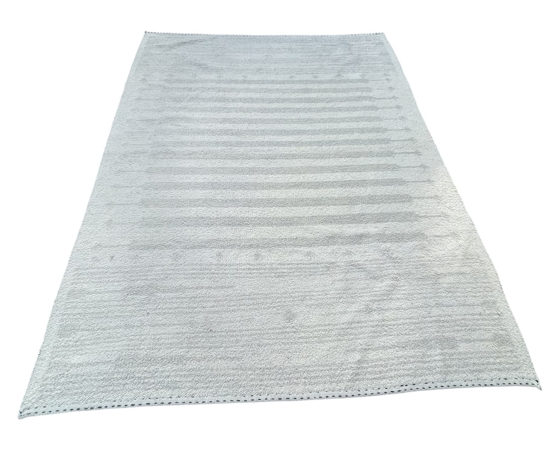 GDC LARGE GRAY CONTEMPORARY AREA RUG: Contemporary Neutral Shades of Gray Area Rug. Purchased at GDC. Measures 141 1/4" x 109".