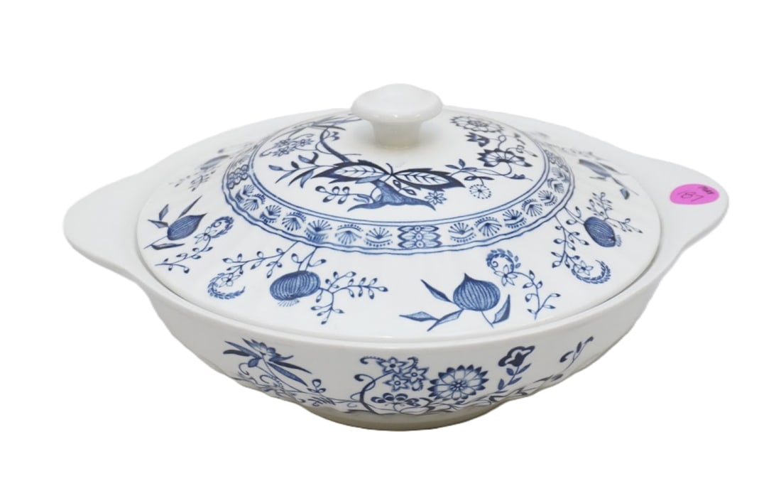 BLUE NORDIC BY J&G MEAKIN ENGLISH STONEWARE LIDDED TAUREEN (1 of 3)